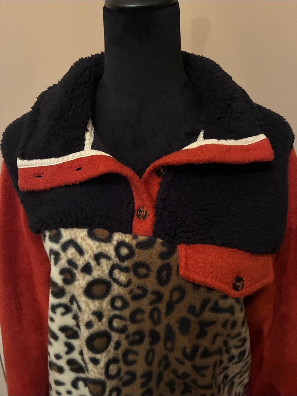 Sweater - Picture 4 of 4